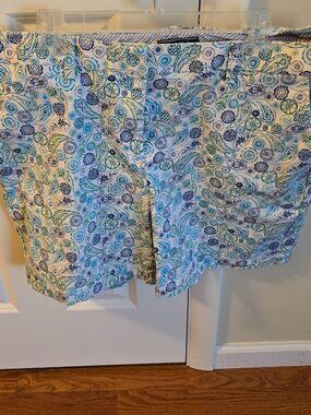Lands End Size 16 Midrise Shorts